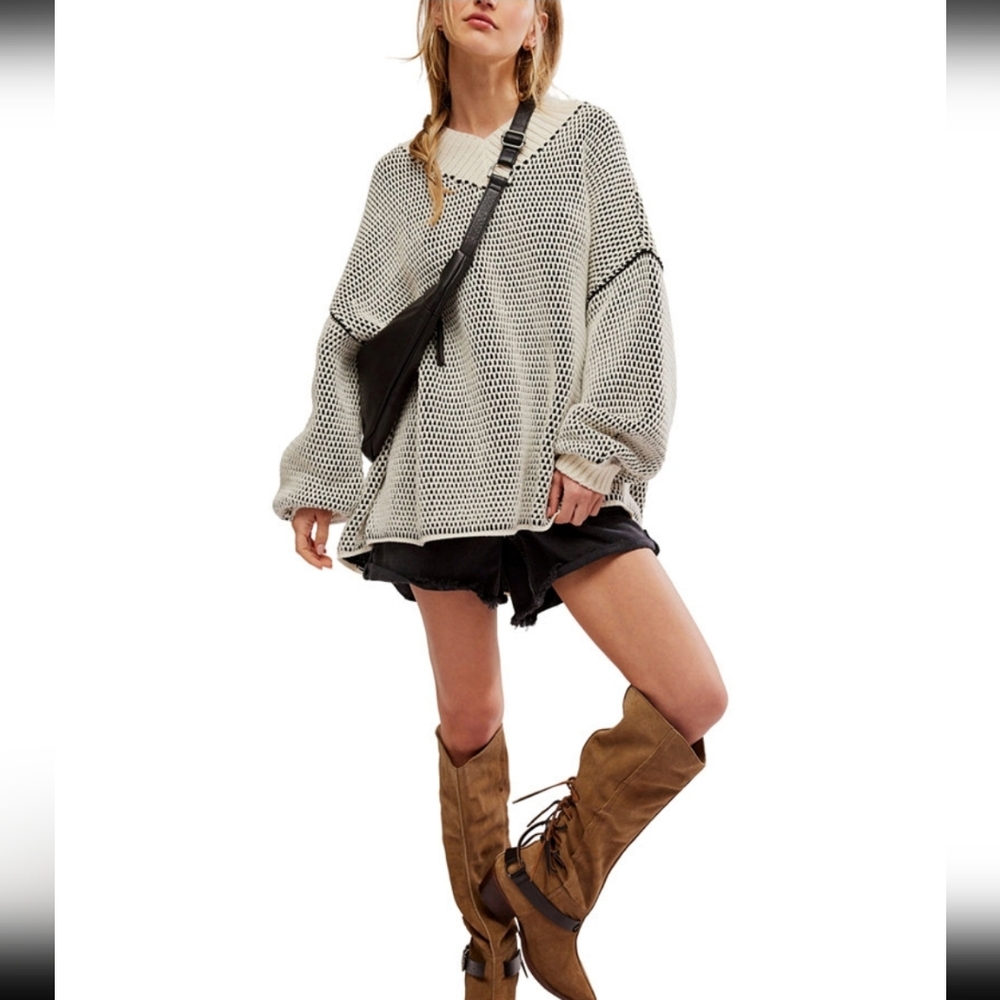 Free People Oversized Maisie Sweater Ivory Black Combo Small Oversized NWT$148